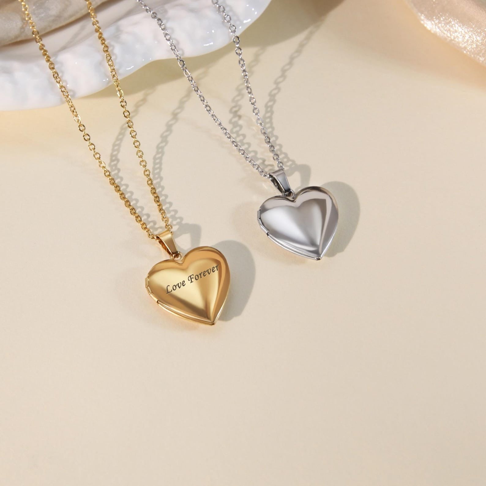 Laser Engraved Heart Locket – DIY Photo Necklace on Mother's Day